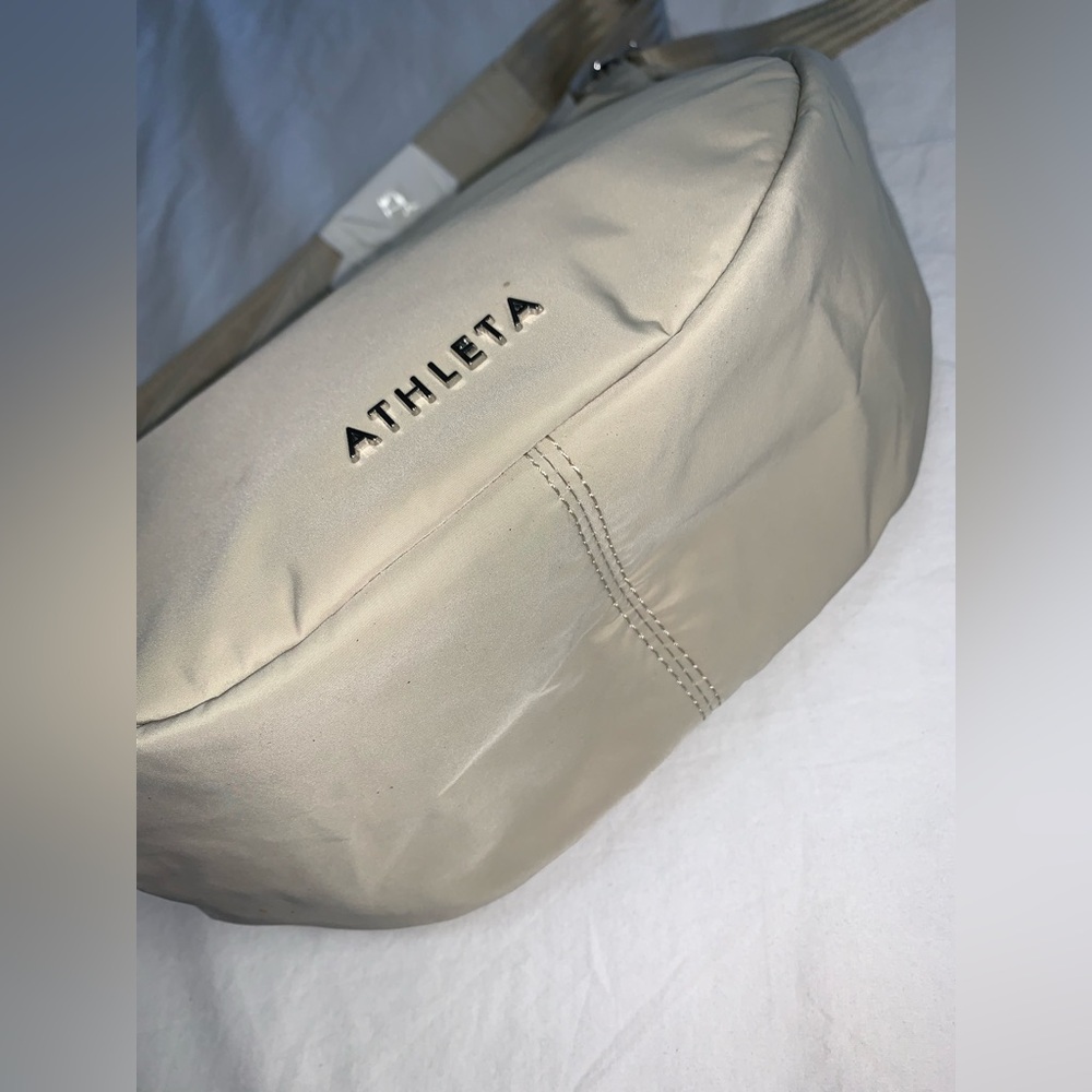 ATHLETA - crossbody bag - Picture 6 of 9